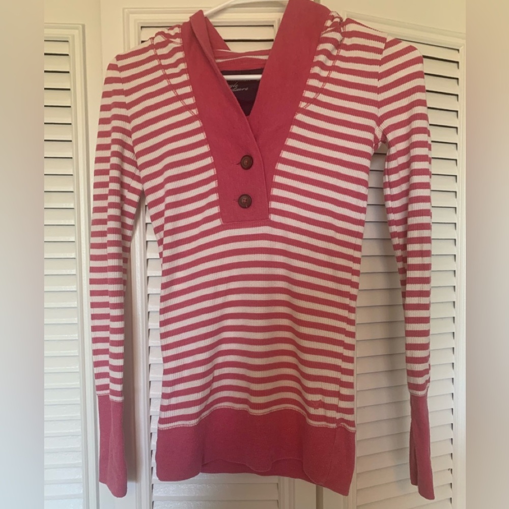 Pink Striped American Eagle long-sleeve shirt with hood